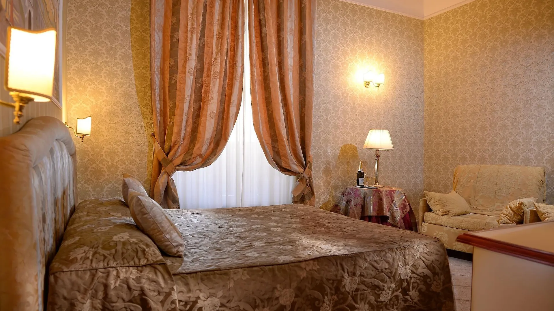 Hotel Golden Rome