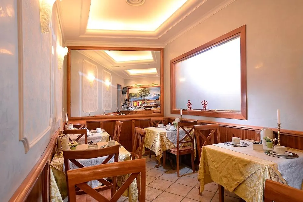 Hotel Golden Roma